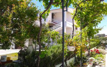 Apartments Mikec Rab